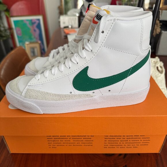 Nike Blazer Mid '77 Shoe White/Malachite Size 6 - Picture 4 of 5